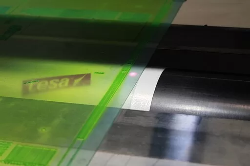 Plate mounting tape in flexo printing process
